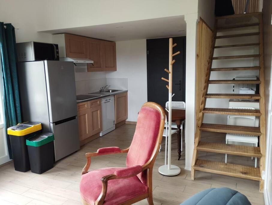 Apartamento La Rose Du Bel Homme Rocroi Exterior foto