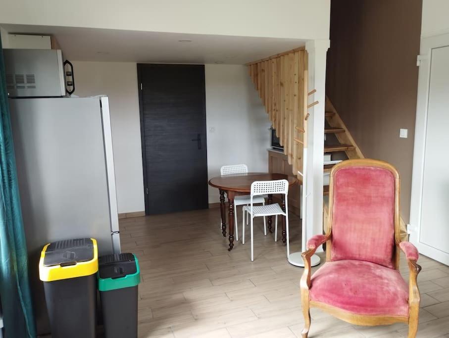 Apartamento La Rose Du Bel Homme Rocroi Exterior foto